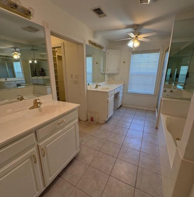 2714 East 28th 14