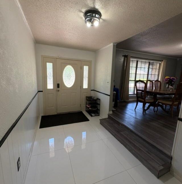 300 South Circle 4