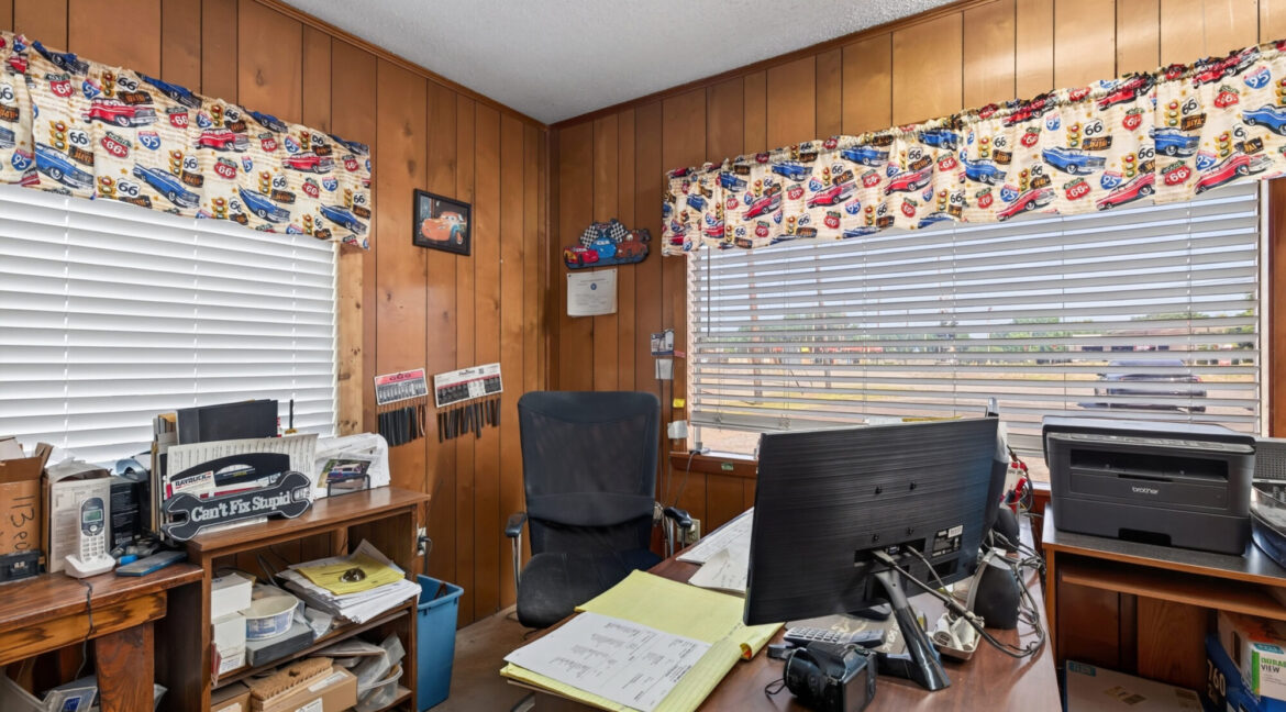 113 East Olive (20)
