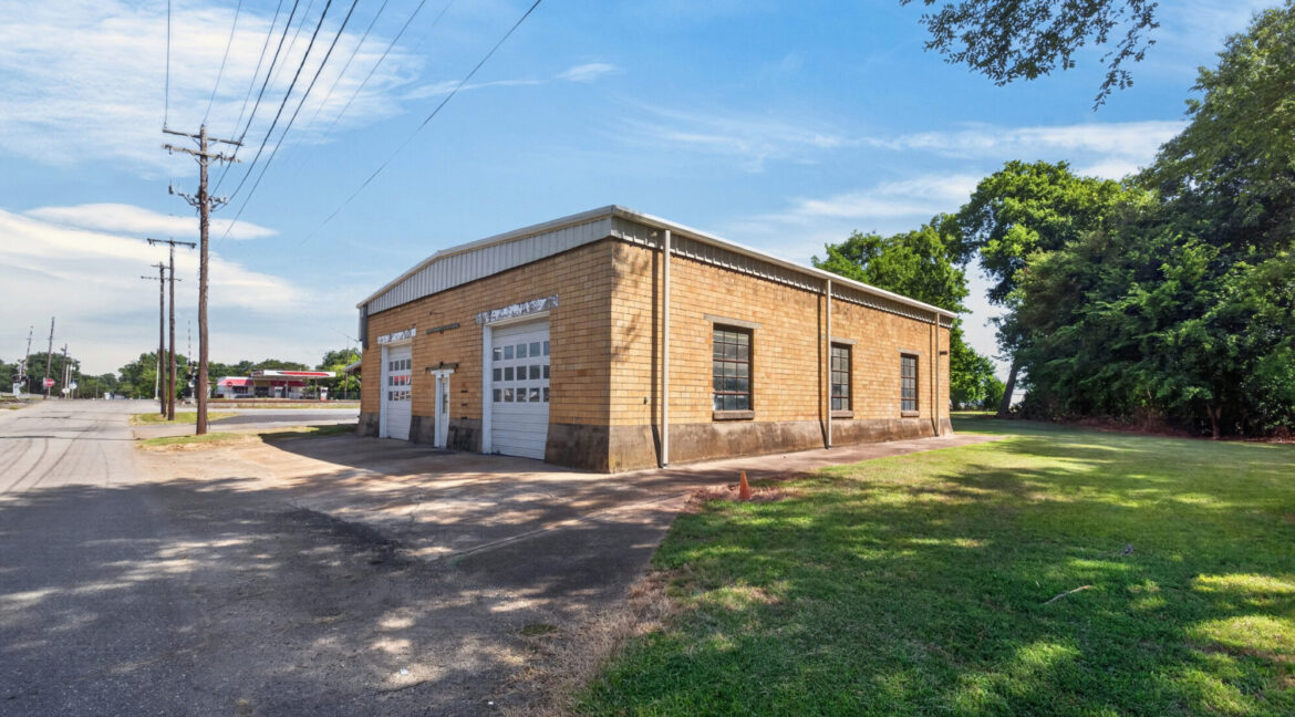 113 East Olive (37)
