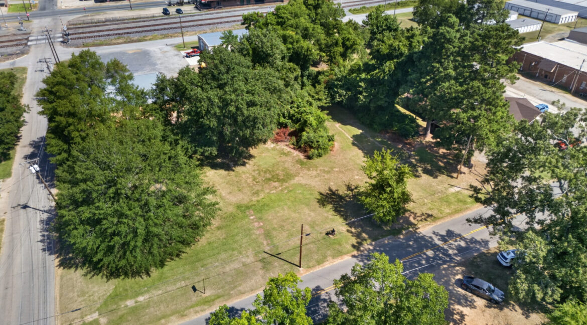 113 East Olive (52)