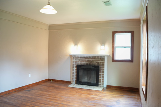 388 W Elm (2)