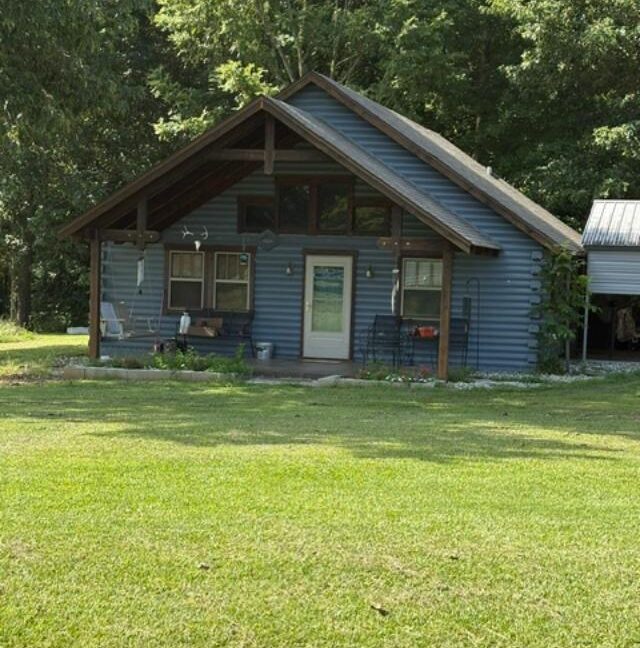 856 Hwy 174 N 44